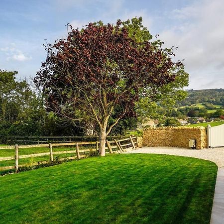 Cosy Cotswold Annexe Apartment Cheltenham Exterior photo